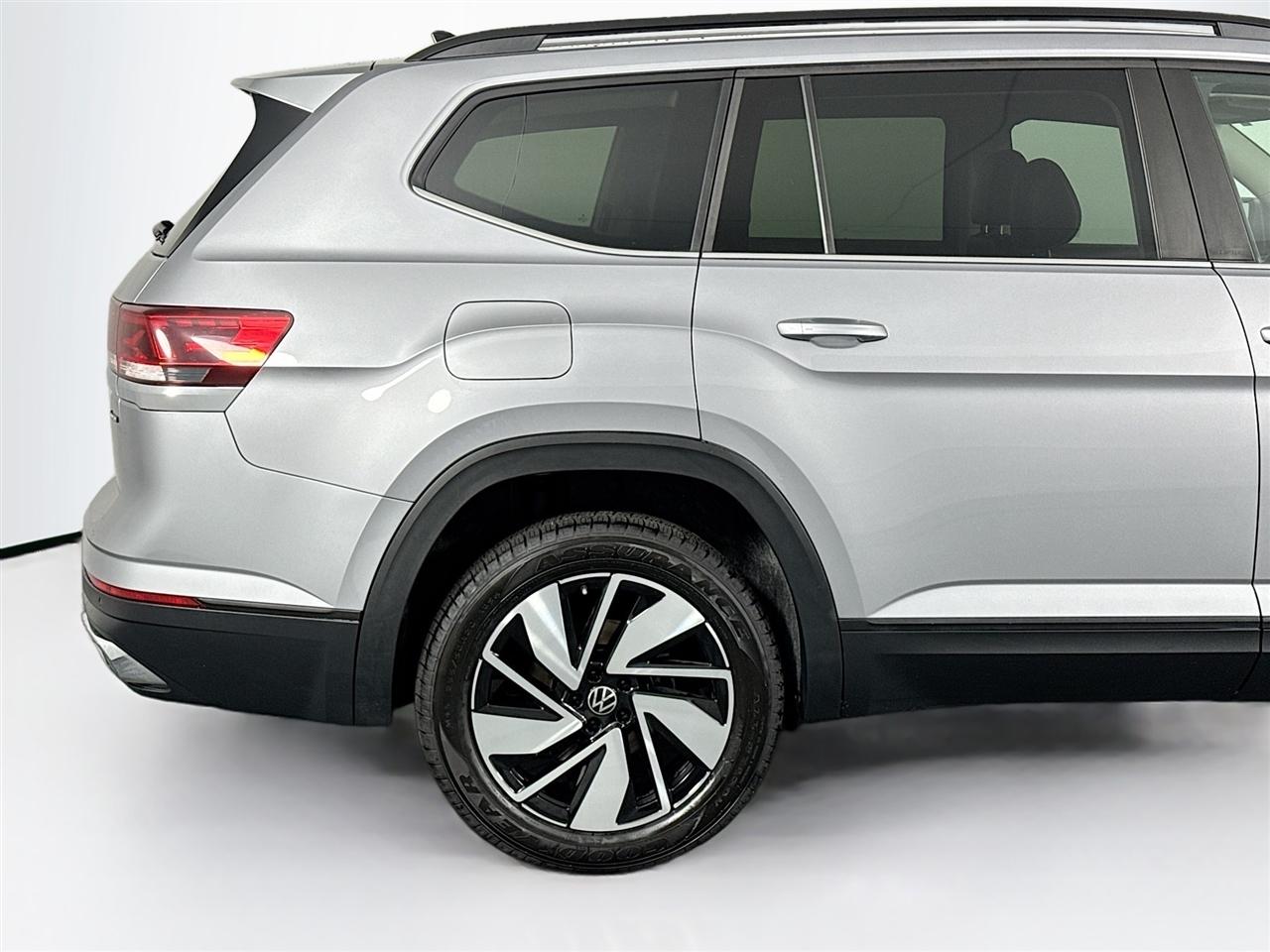 Volkswagen Atlas 2.0T SE w/Technology 4MOTION 2024