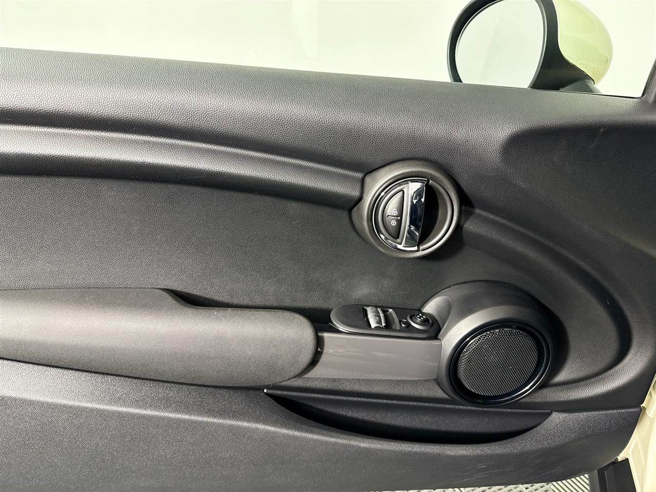 MINI Hardtop 2 Door Cooper FWD 2019