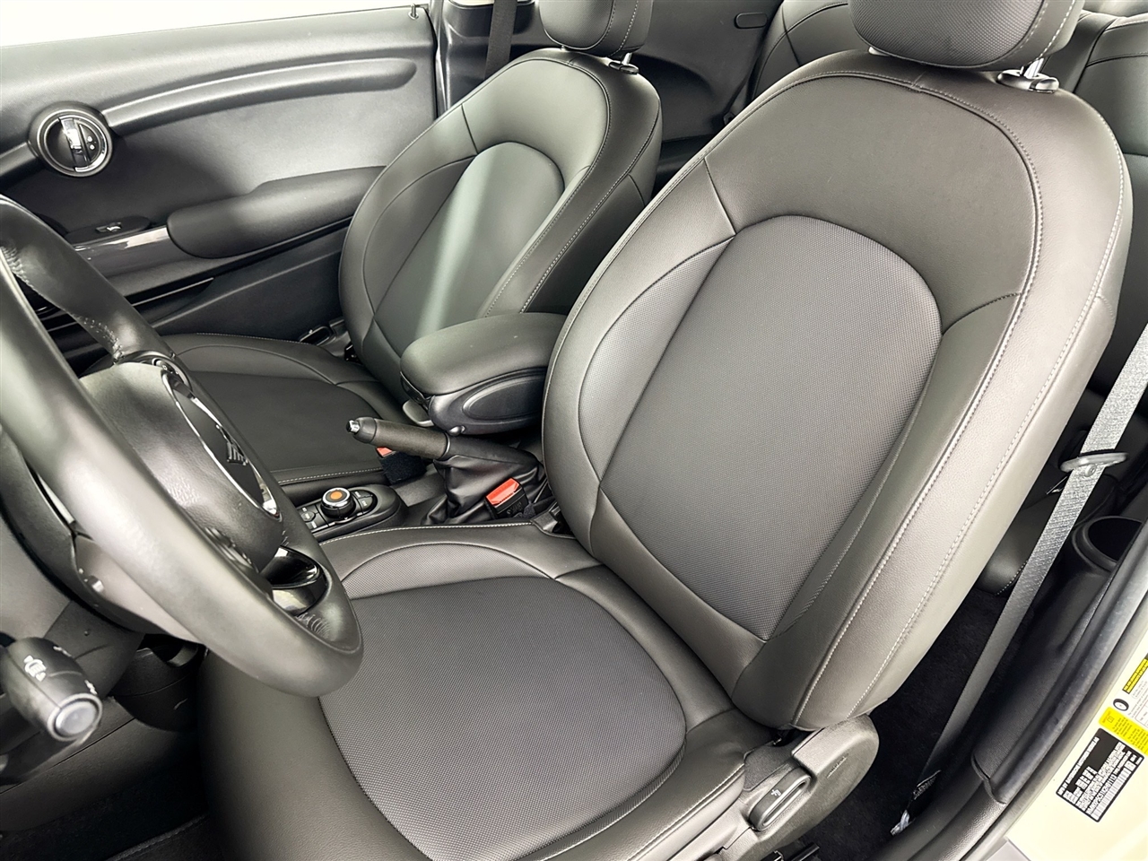 MINI Hardtop 2 Door Cooper FWD 2019