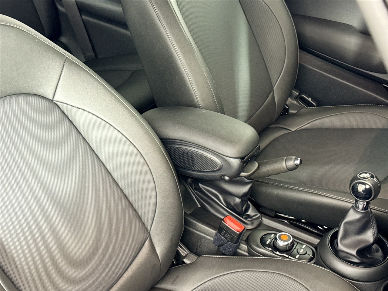 MINI Hardtop 2 Door Cooper FWD 2019