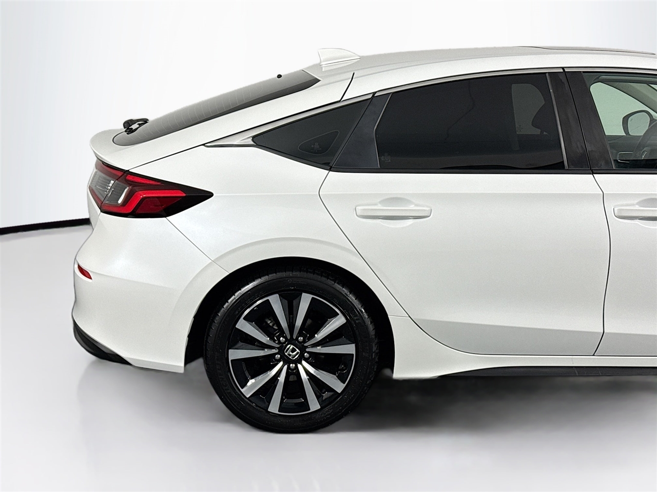 Honda Civic Hatchback EX-L CVT 2022