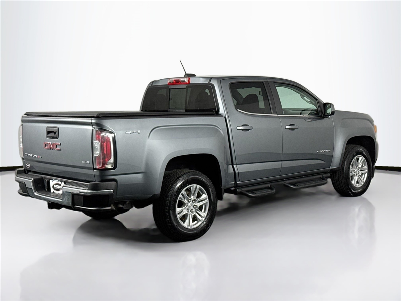 GMC Canyon 4WD Crew Cab 128" SLE 2020