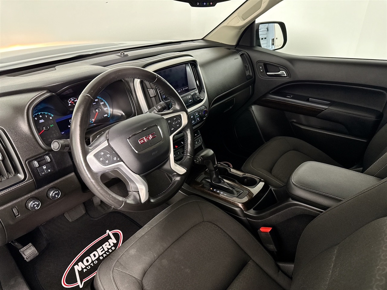 GMC Canyon 4WD Crew Cab 128" SLE 2020