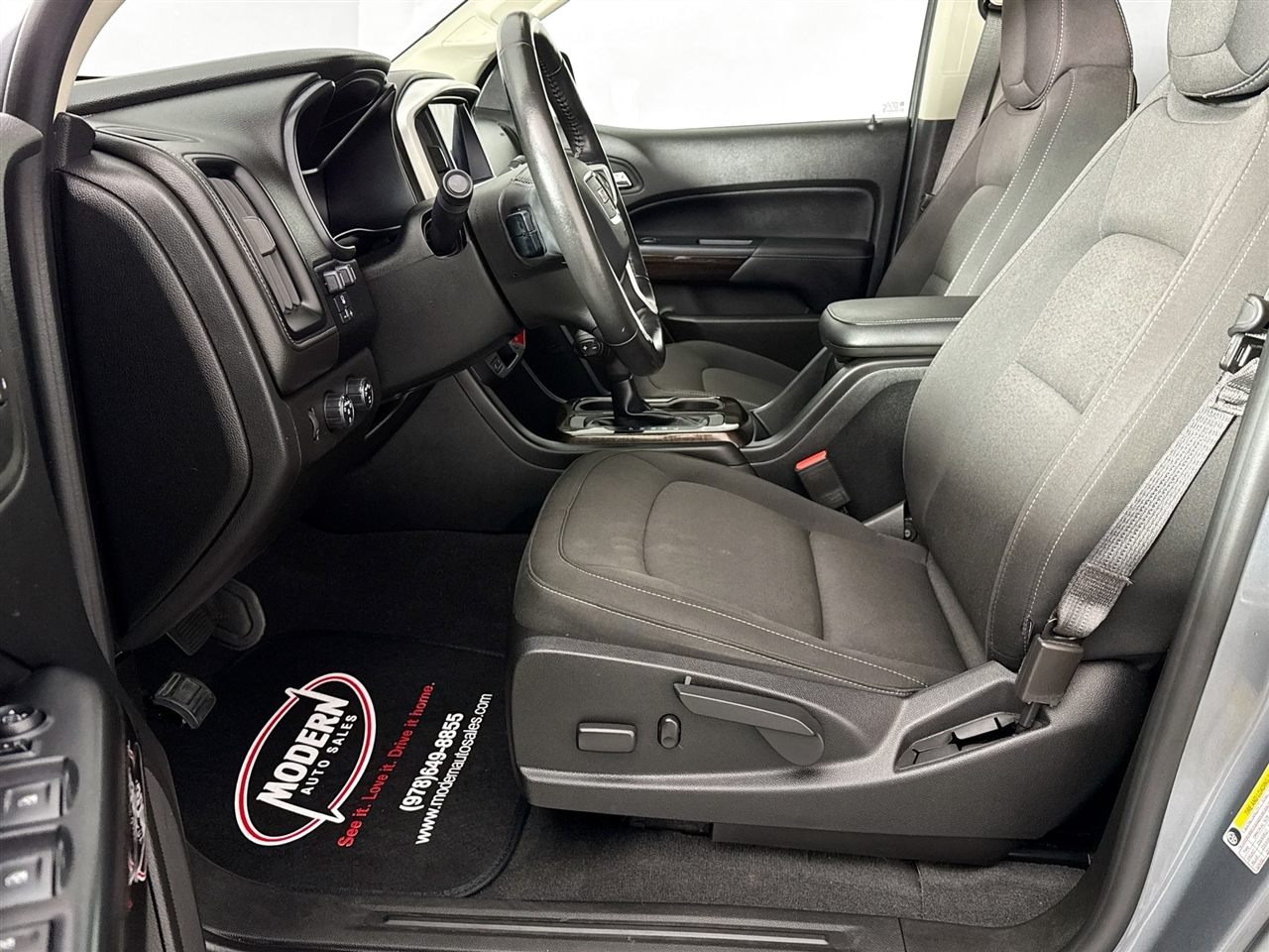 GMC Canyon 4WD Crew Cab 128" SLE 2020