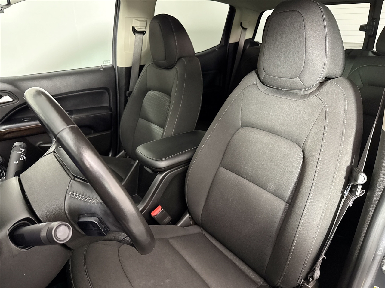 GMC Canyon 4WD Crew Cab 128" SLE 2020