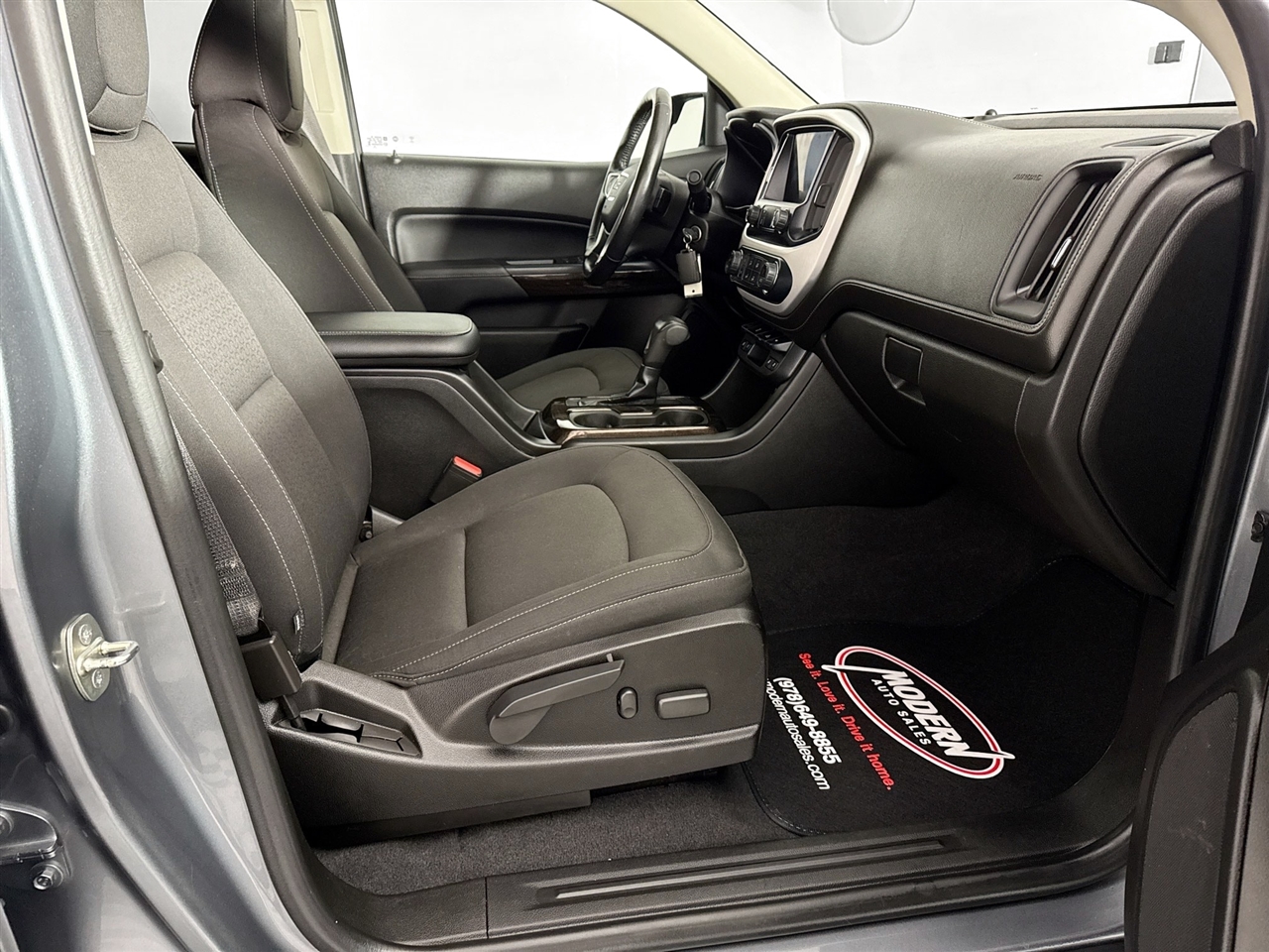 GMC Canyon 4WD Crew Cab 128" SLE 2020