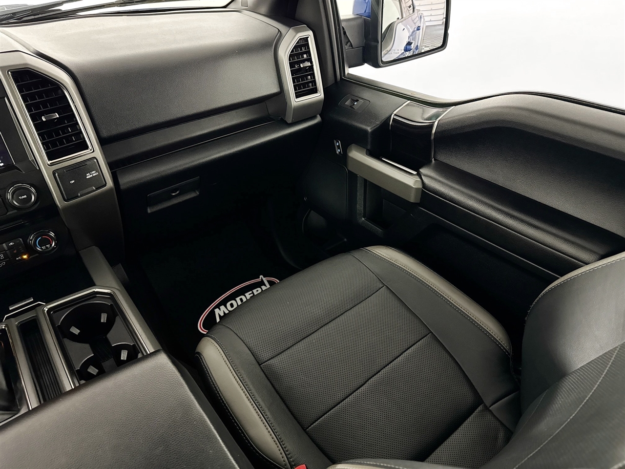 Ford F-150 Raptor 4WD SuperCrew 5.5' Box 2018