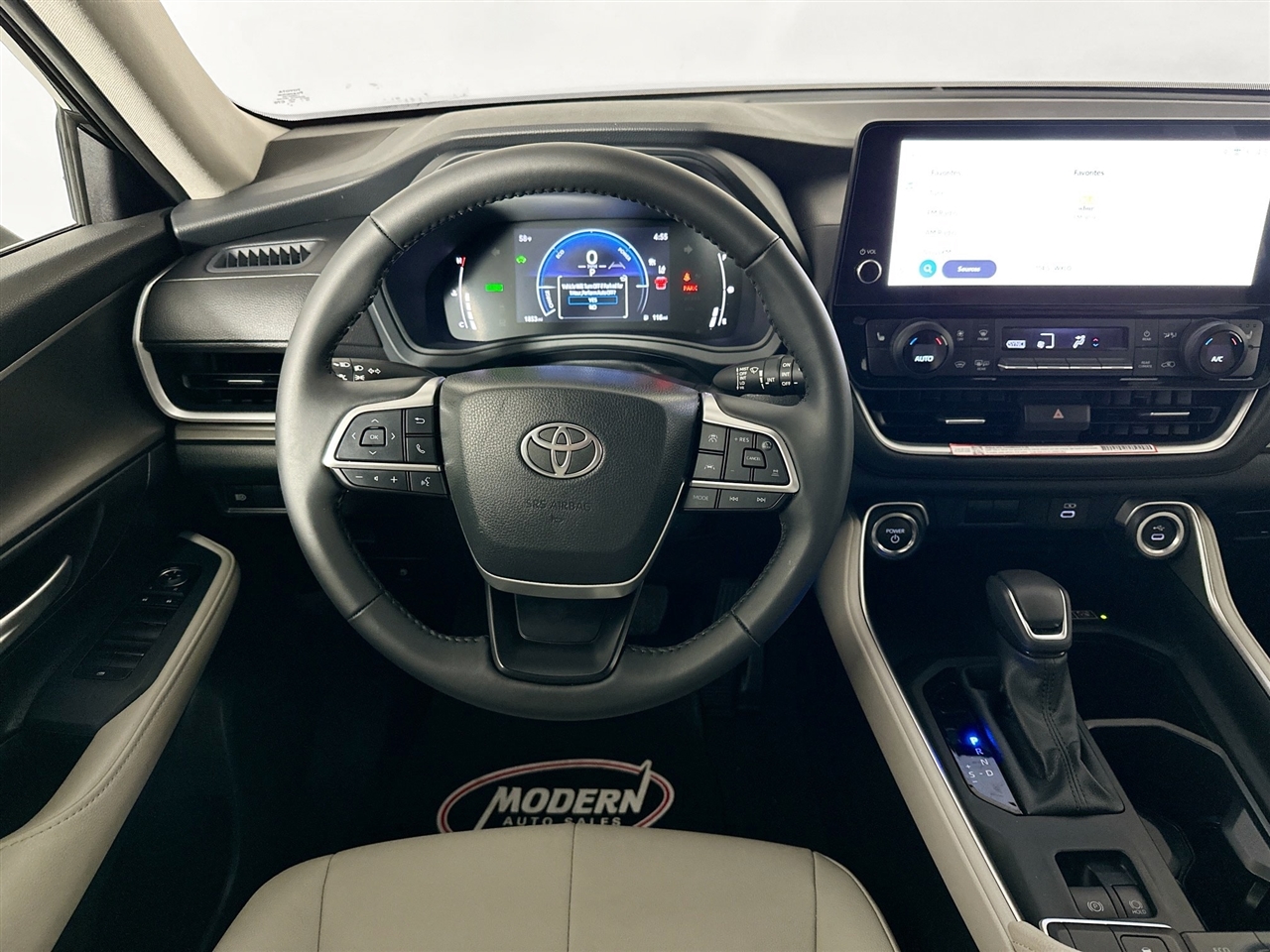 Toyota Grand Highlander Hybrid LE AWD (Natl) 2025