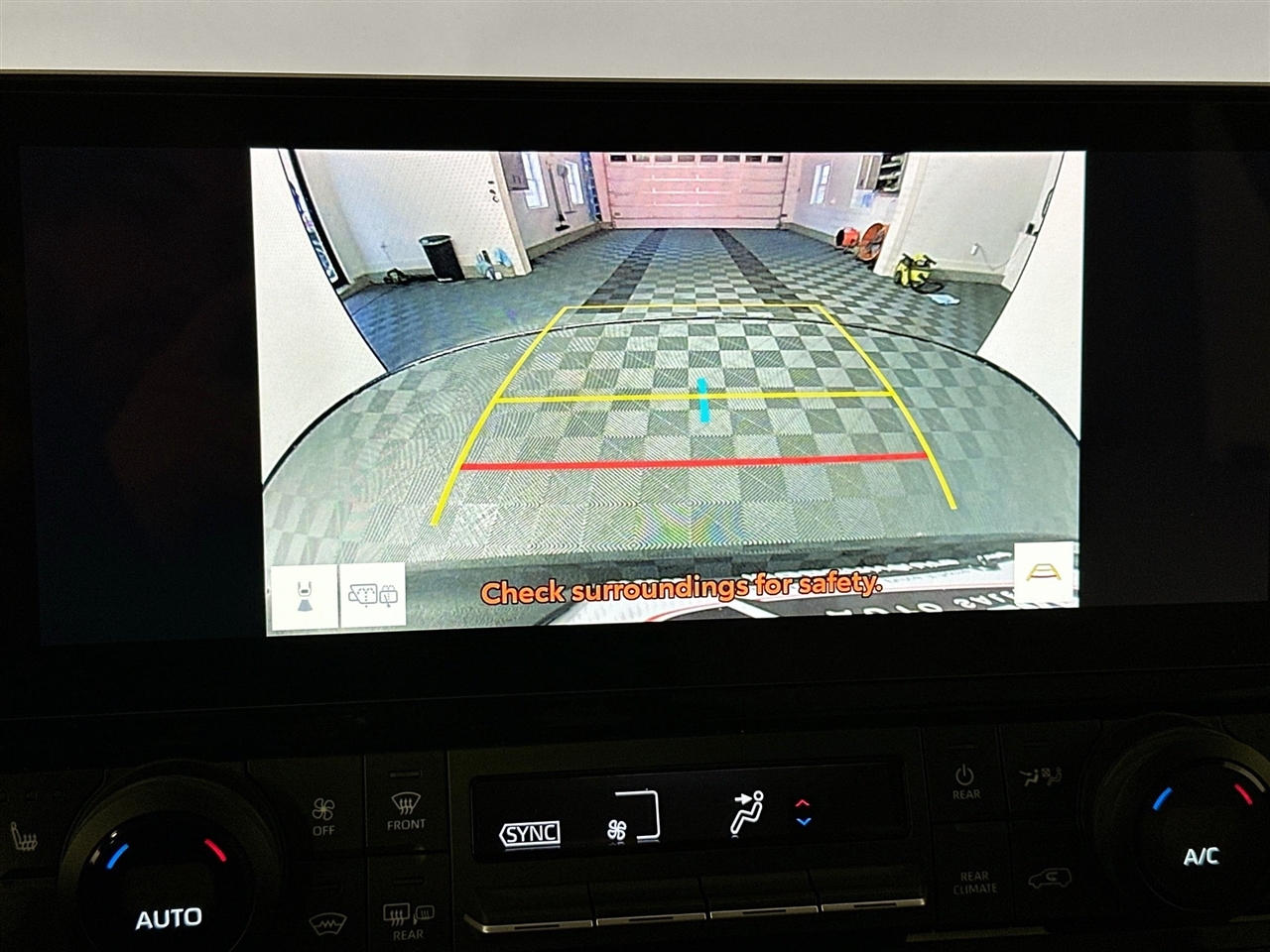 Toyota Grand Highlander Hybrid LE AWD (Natl) 2025