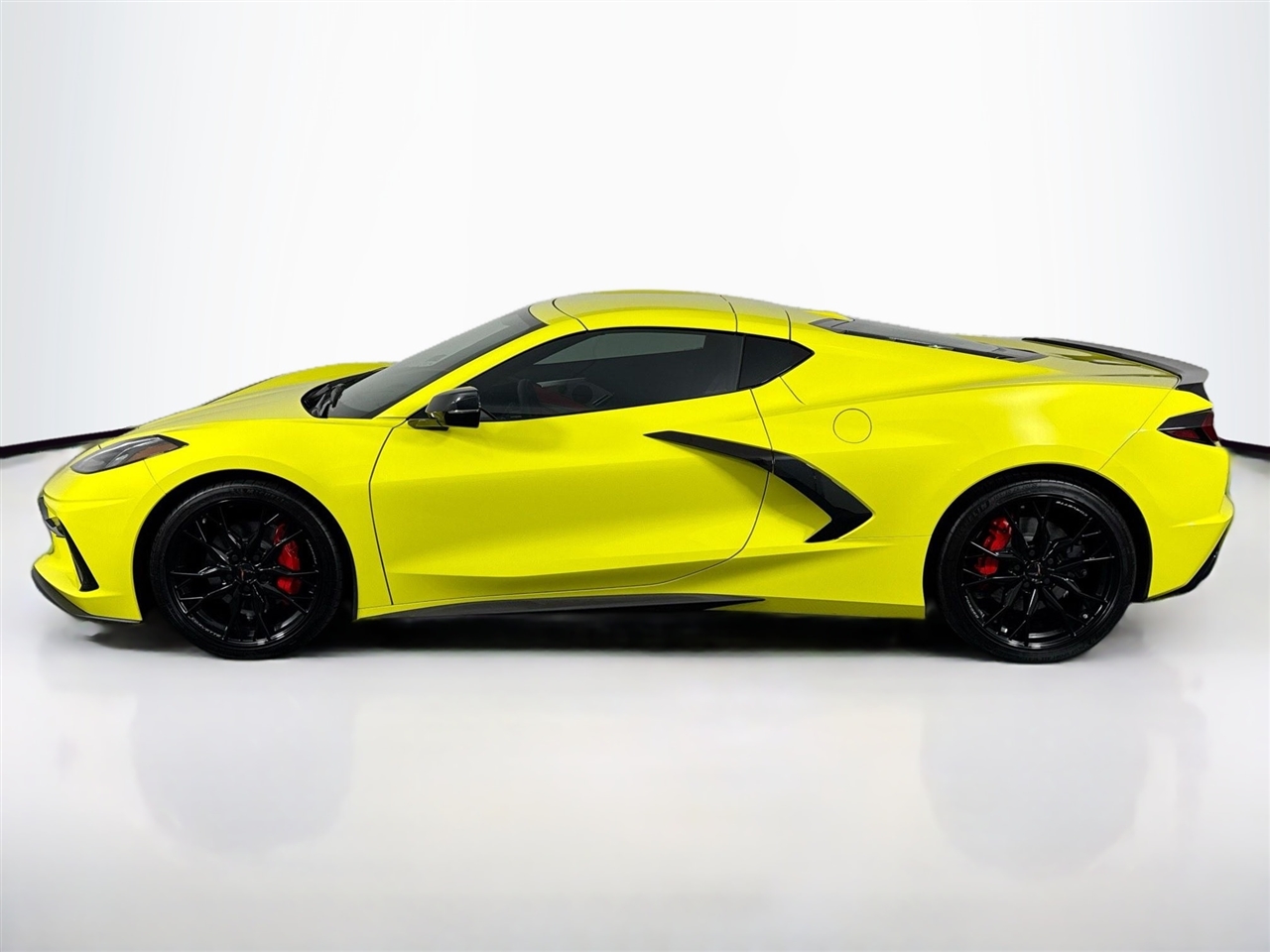 Chevrolet Corvette 2dr Stingray Cpe w/2LT 2023