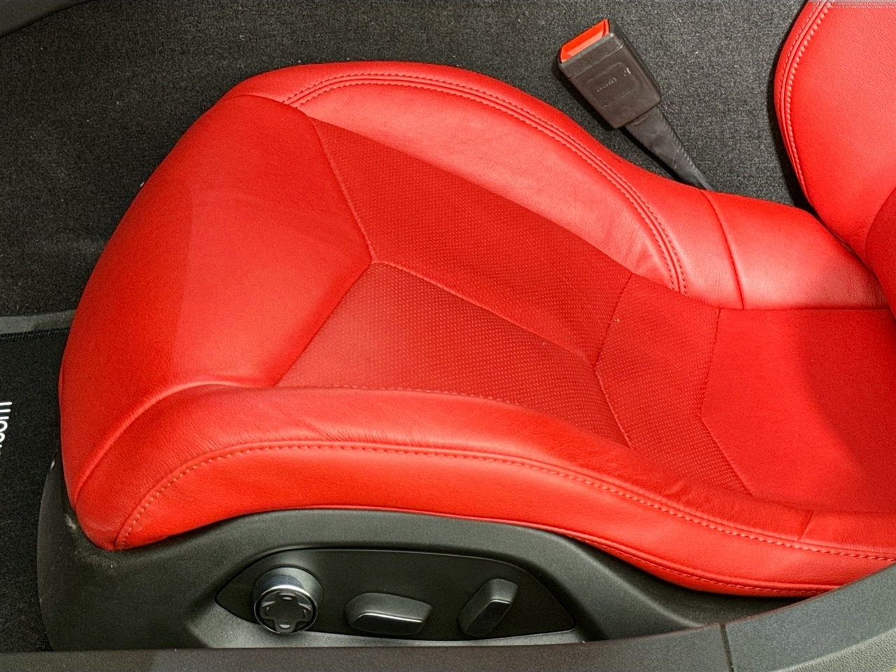 Chevrolet Corvette 2dr Stingray Cpe w/2LT 2023