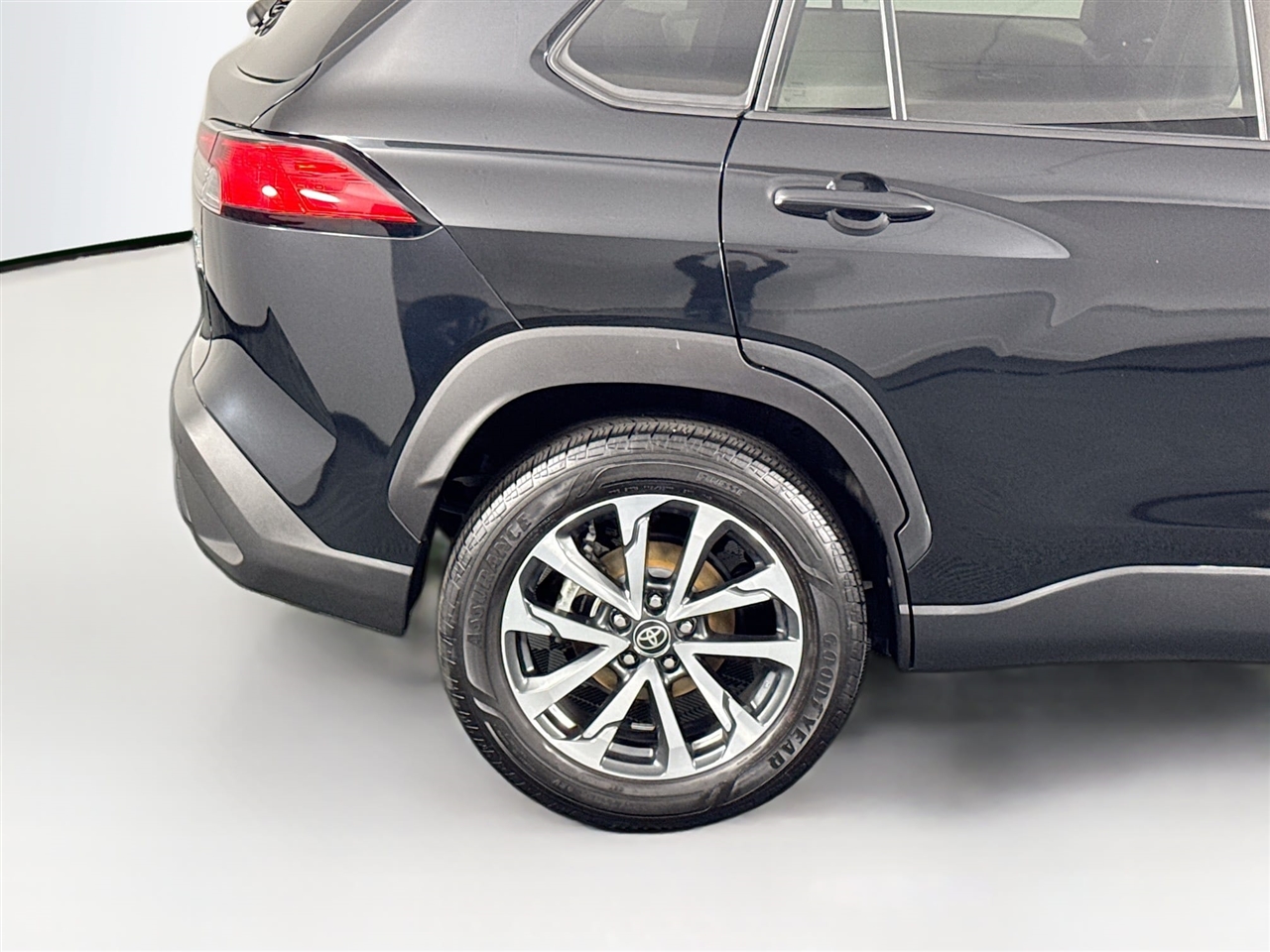 Toyota Corolla Cross XLE 4WD (Natl) 2022