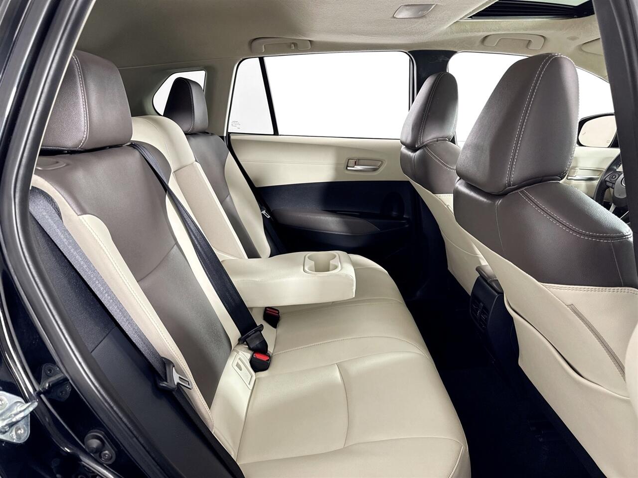 Toyota Corolla Cross XLE 4WD (Natl) 2022