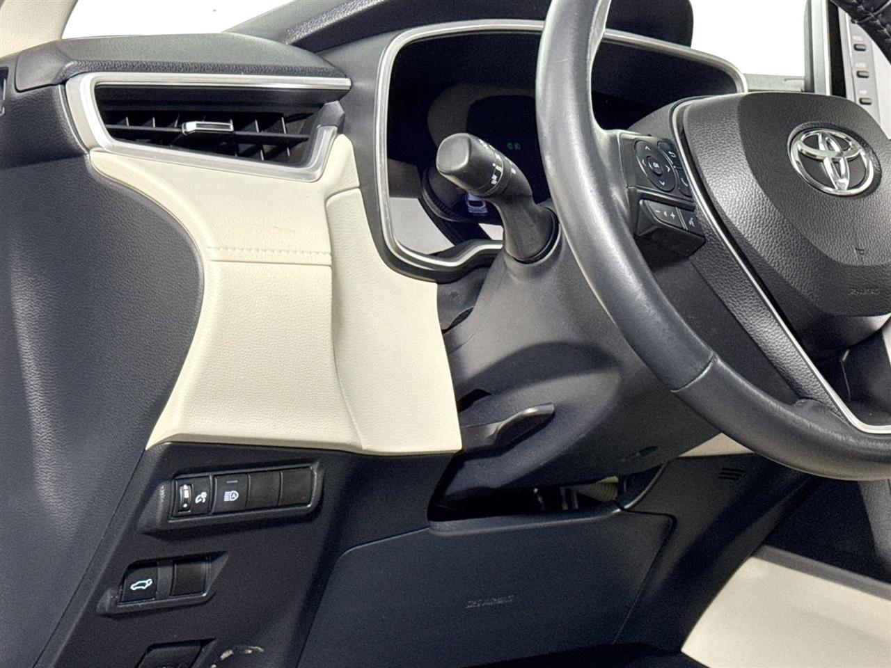 Toyota Corolla Cross XLE 4WD (Natl) 2022