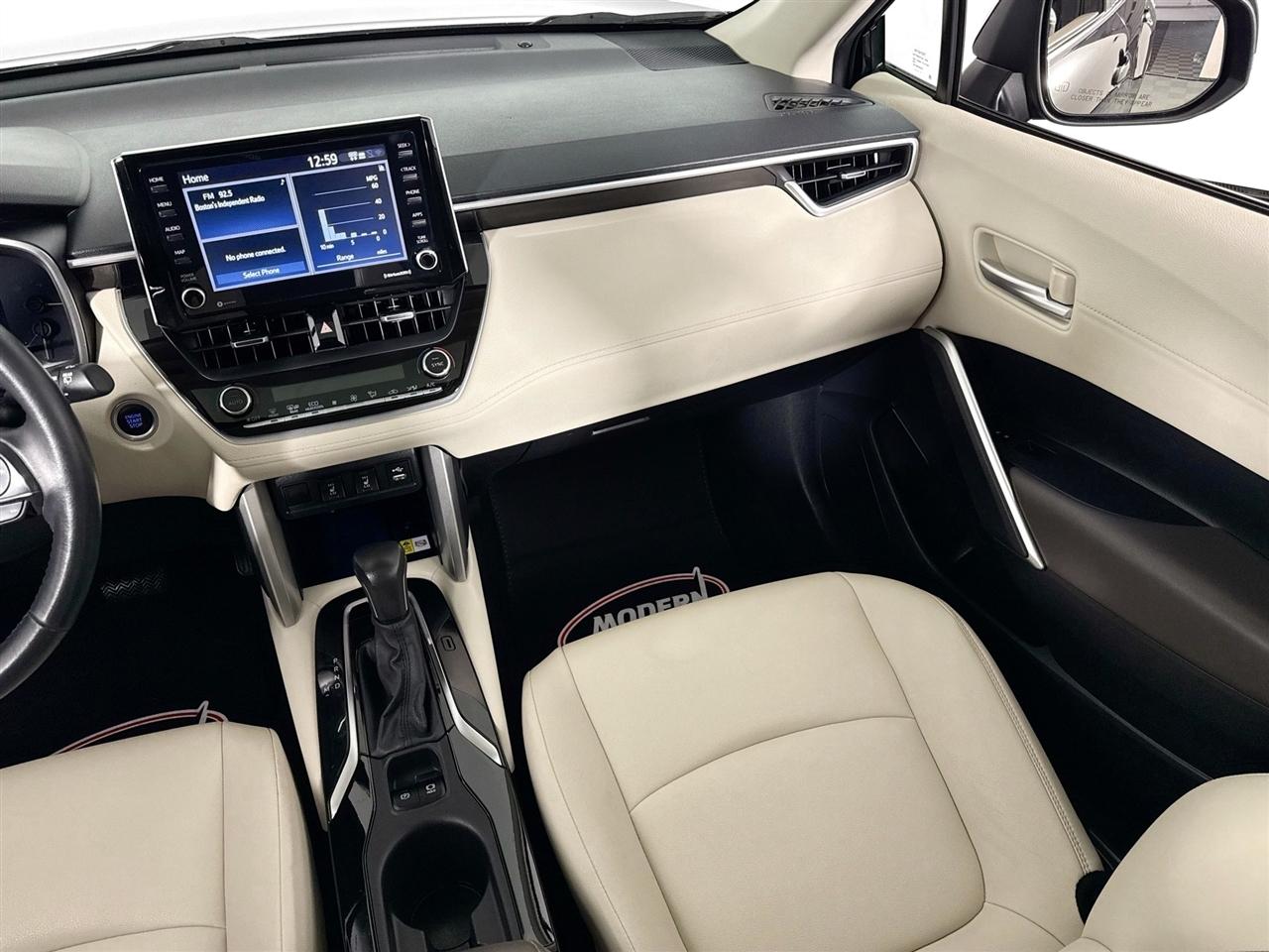 Toyota Corolla Cross XLE 4WD (Natl) 2022