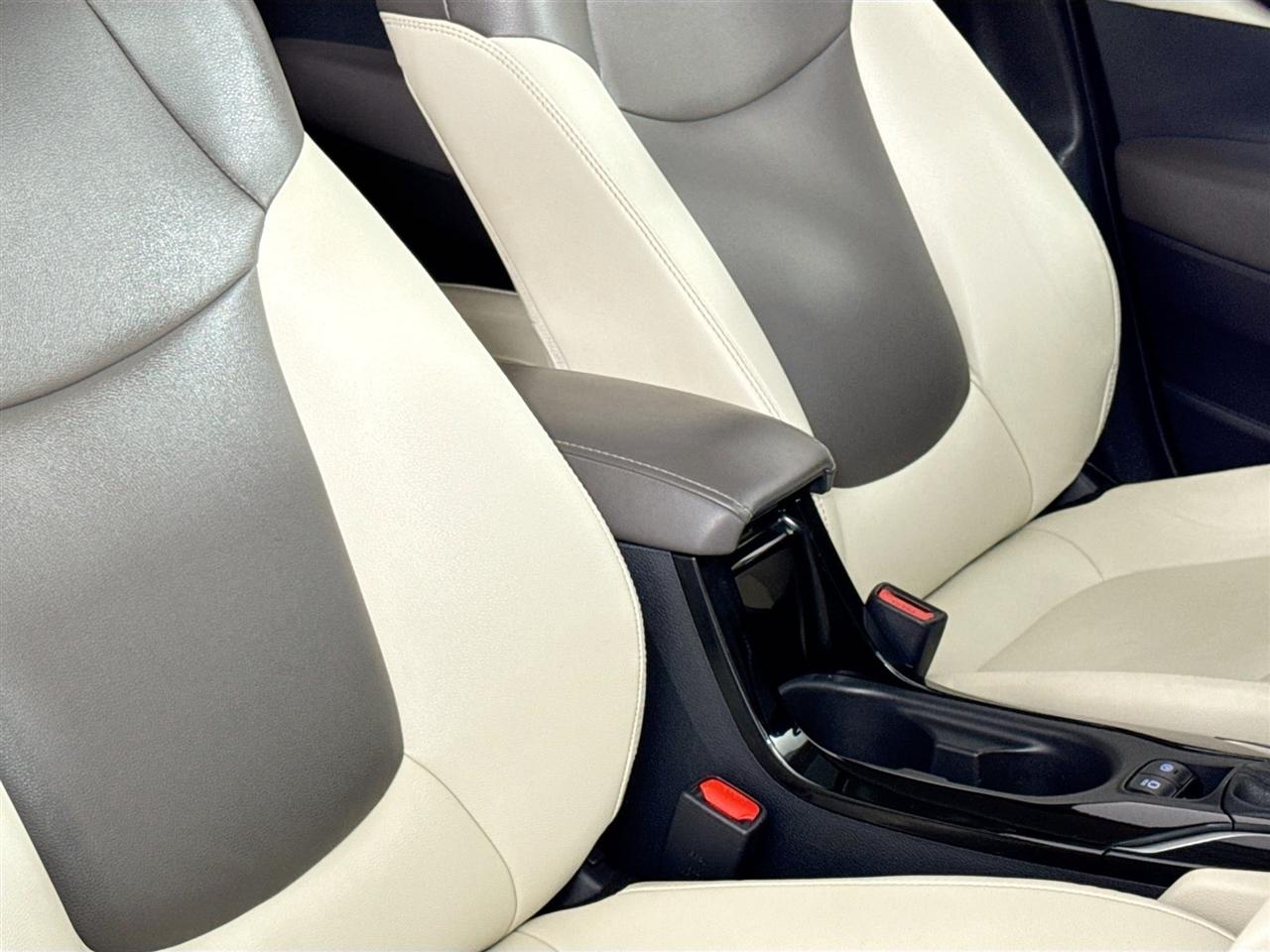 Toyota Corolla Cross XLE 4WD (Natl) 2022