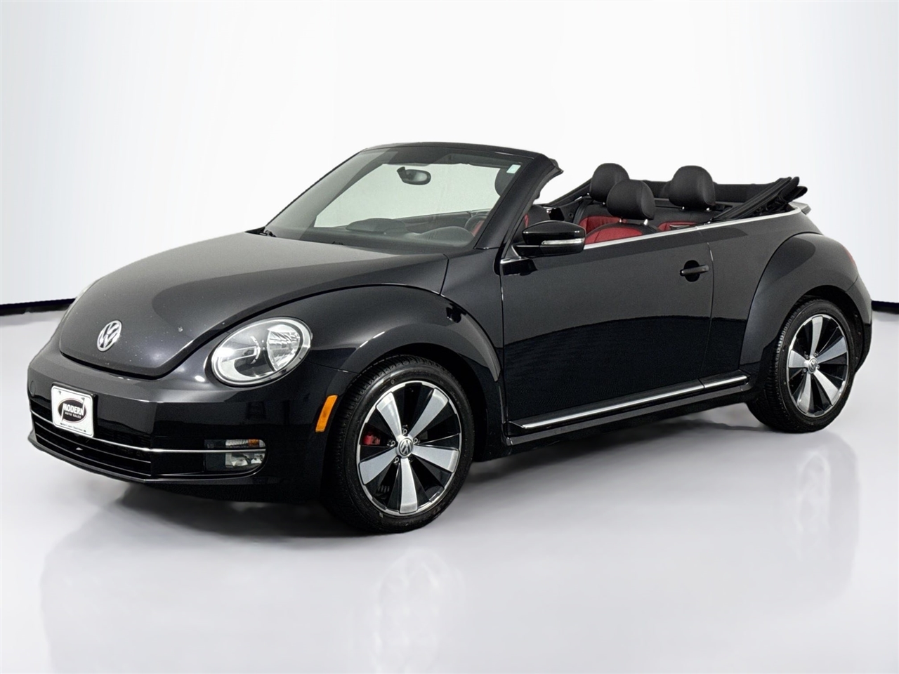 Volkswagen Beetle Convertible 2dr Man 2.0T PZEV *Ltd Avail* 2013