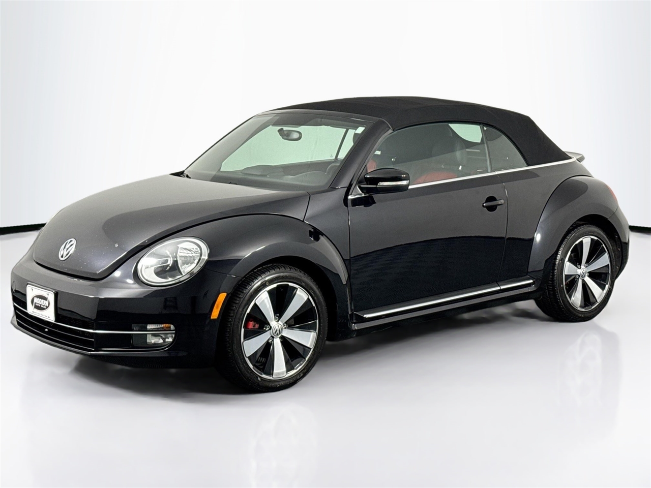 Volkswagen Beetle Convertible 2dr Man 2.0T PZEV *Ltd Avail* 2013