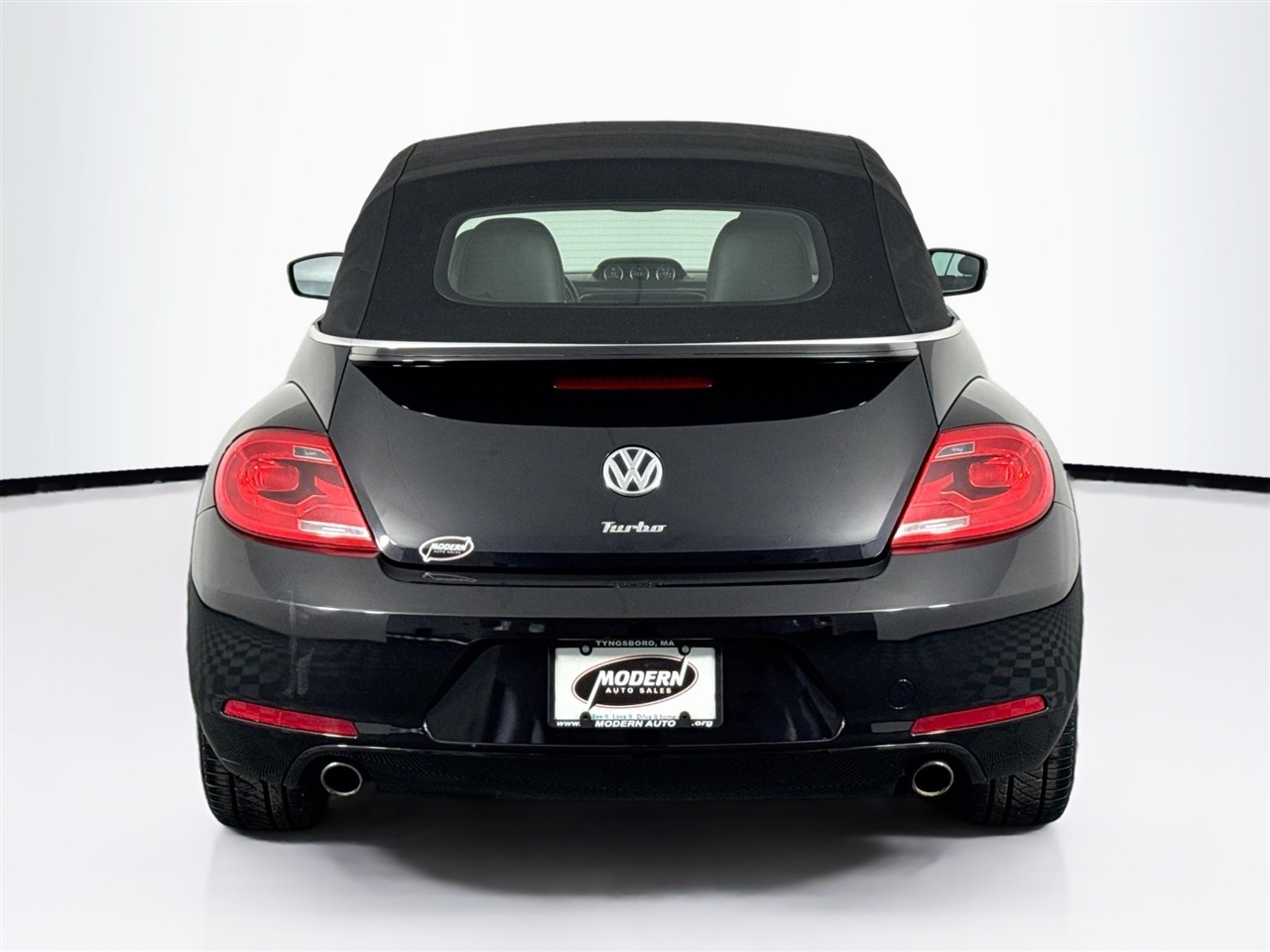 Volkswagen Beetle Convertible 2dr Man 2.0T PZEV *Ltd Avail* 2013
