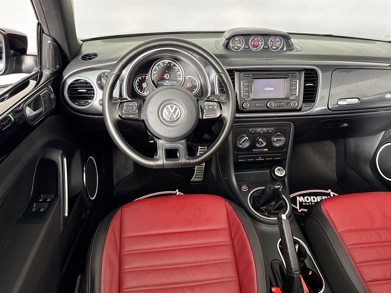 Volkswagen Beetle Convertible 2dr Man 2.0T PZEV *Ltd Avail* 2013