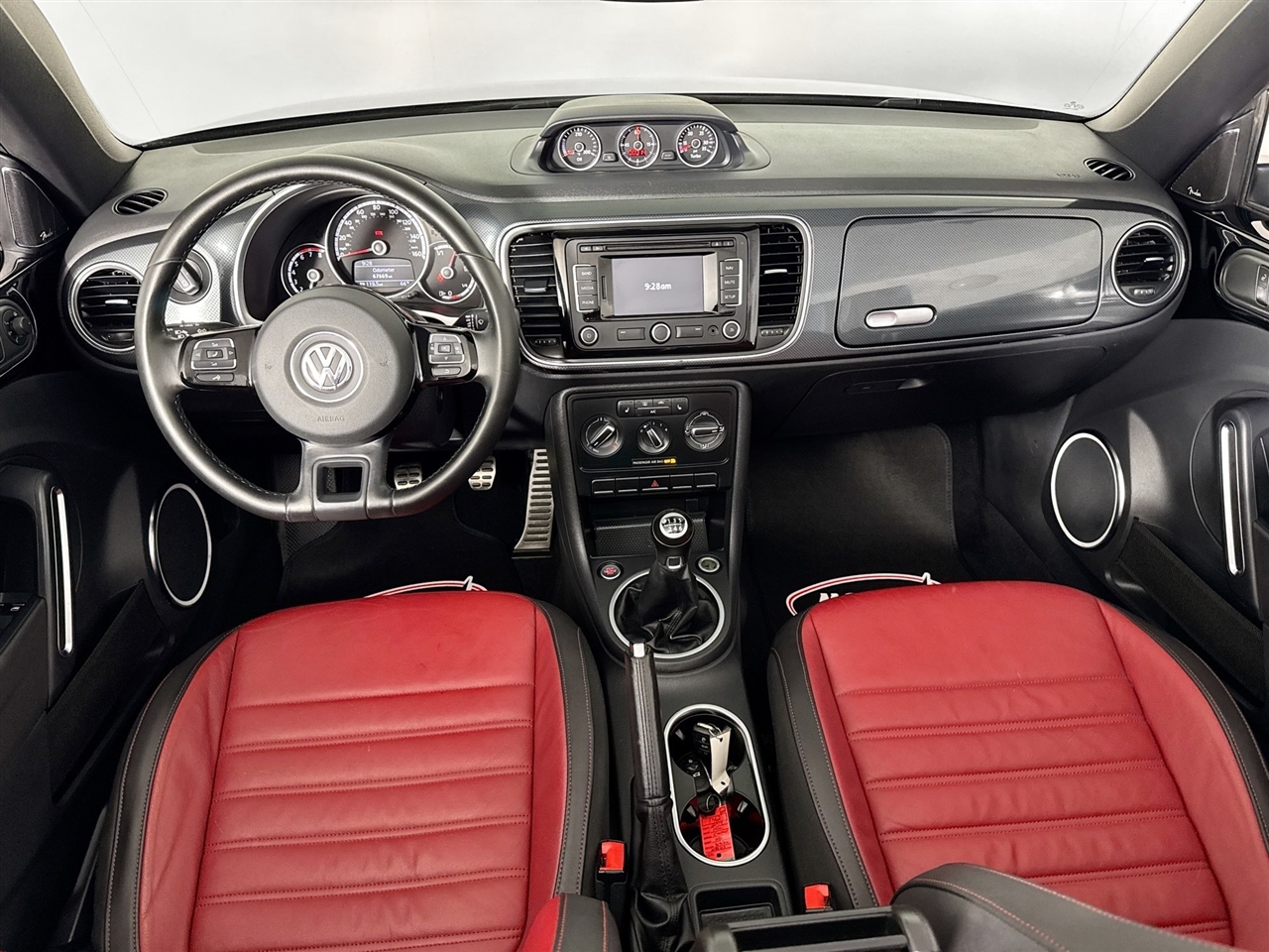 Volkswagen Beetle Convertible 2dr Man 2.0T PZEV *Ltd Avail* 2013