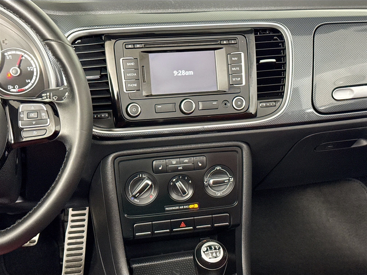 Volkswagen Beetle Convertible 2dr Man 2.0T PZEV *Ltd Avail* 2013