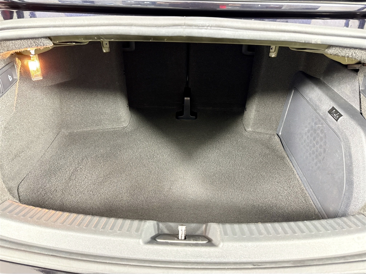 Volkswagen Beetle Convertible 2dr Man 2.0T PZEV *Ltd Avail* 2013