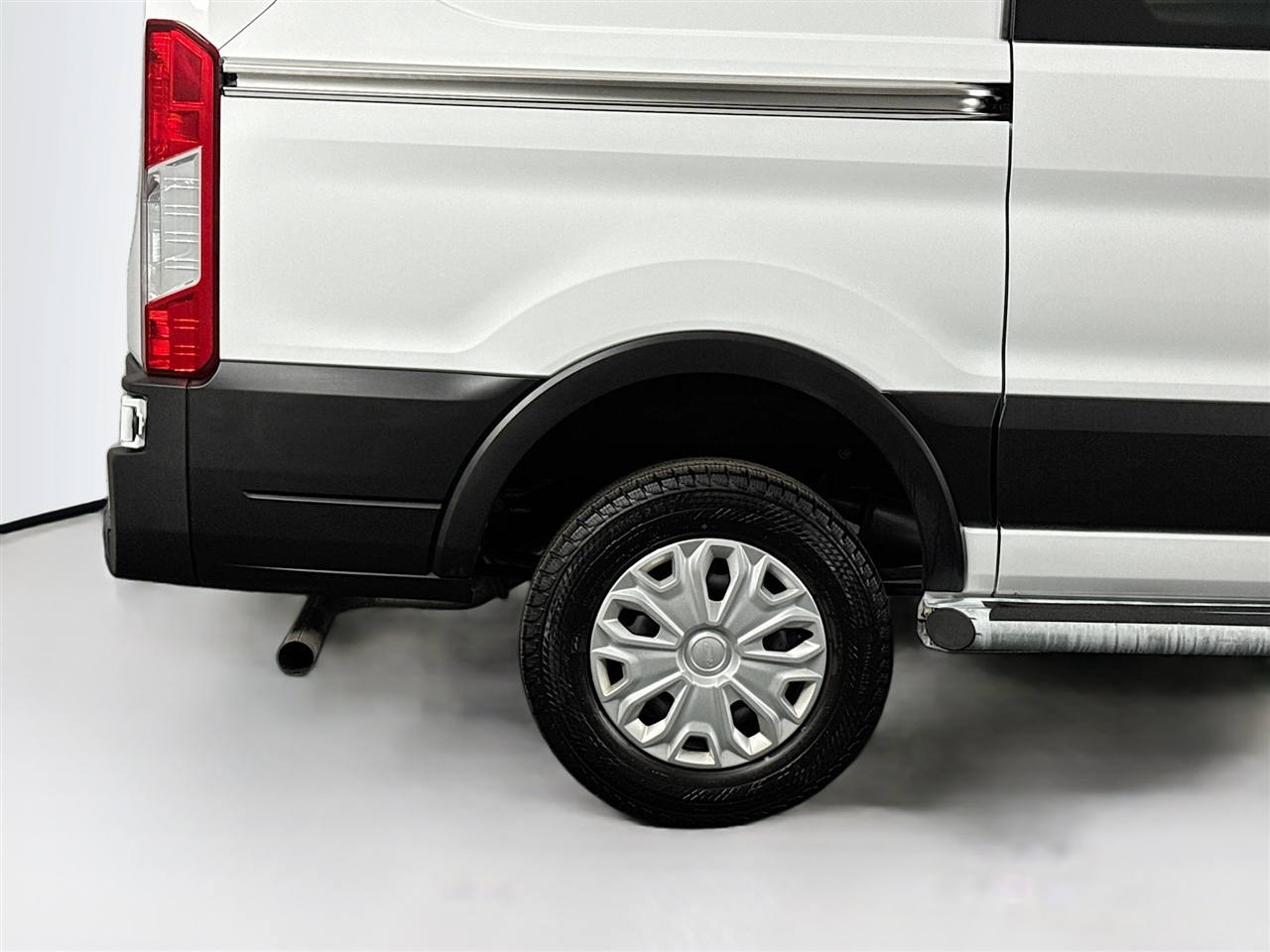 Ford Transit Cargo Van T-250 130" Low Rf 9070 GVWR RWD 2024