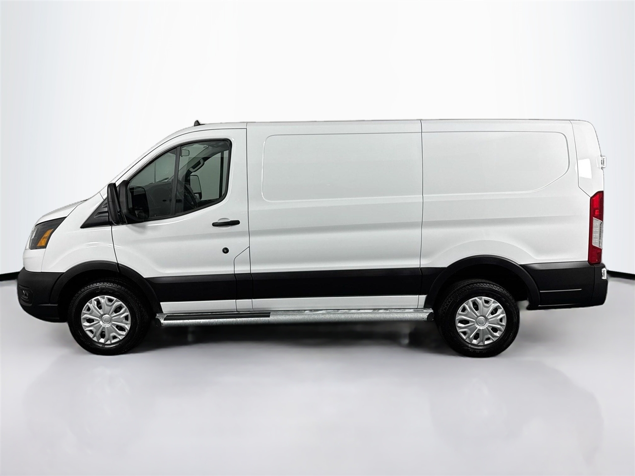 Ford Transit Cargo Van T-250 130" Low Rf 9070 GVWR RWD 2024