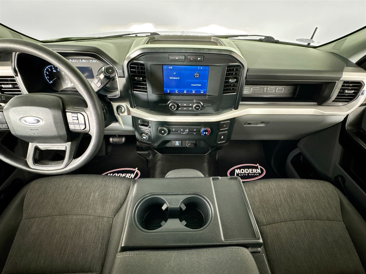 Ford F-150 XLT 2WD Reg Cab 8' Box 2022