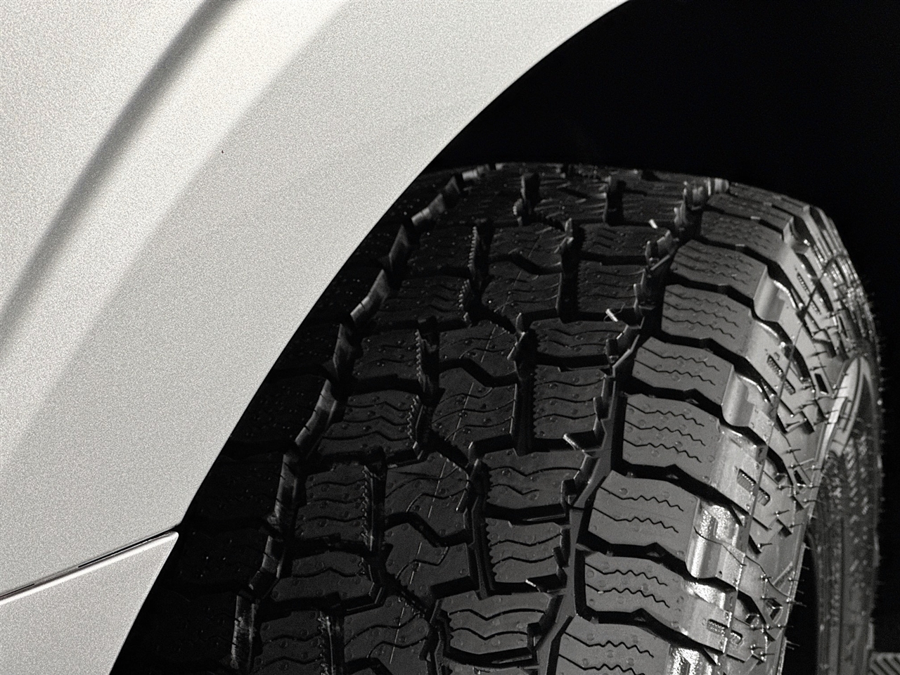 Ford F-150 XLT 2WD Reg Cab 8' Box 2022