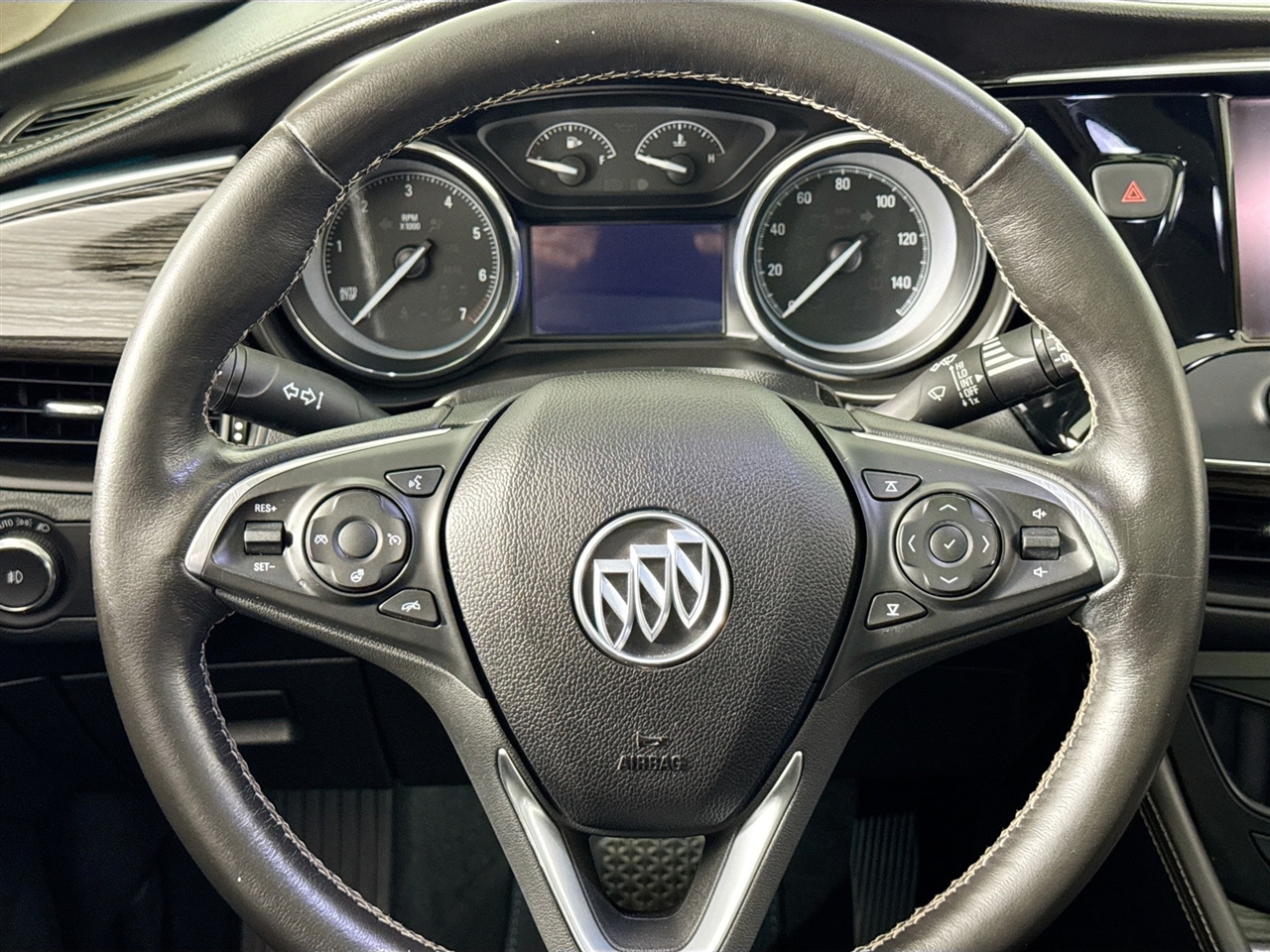 Buick Envision AWD 4dr Essence 2017