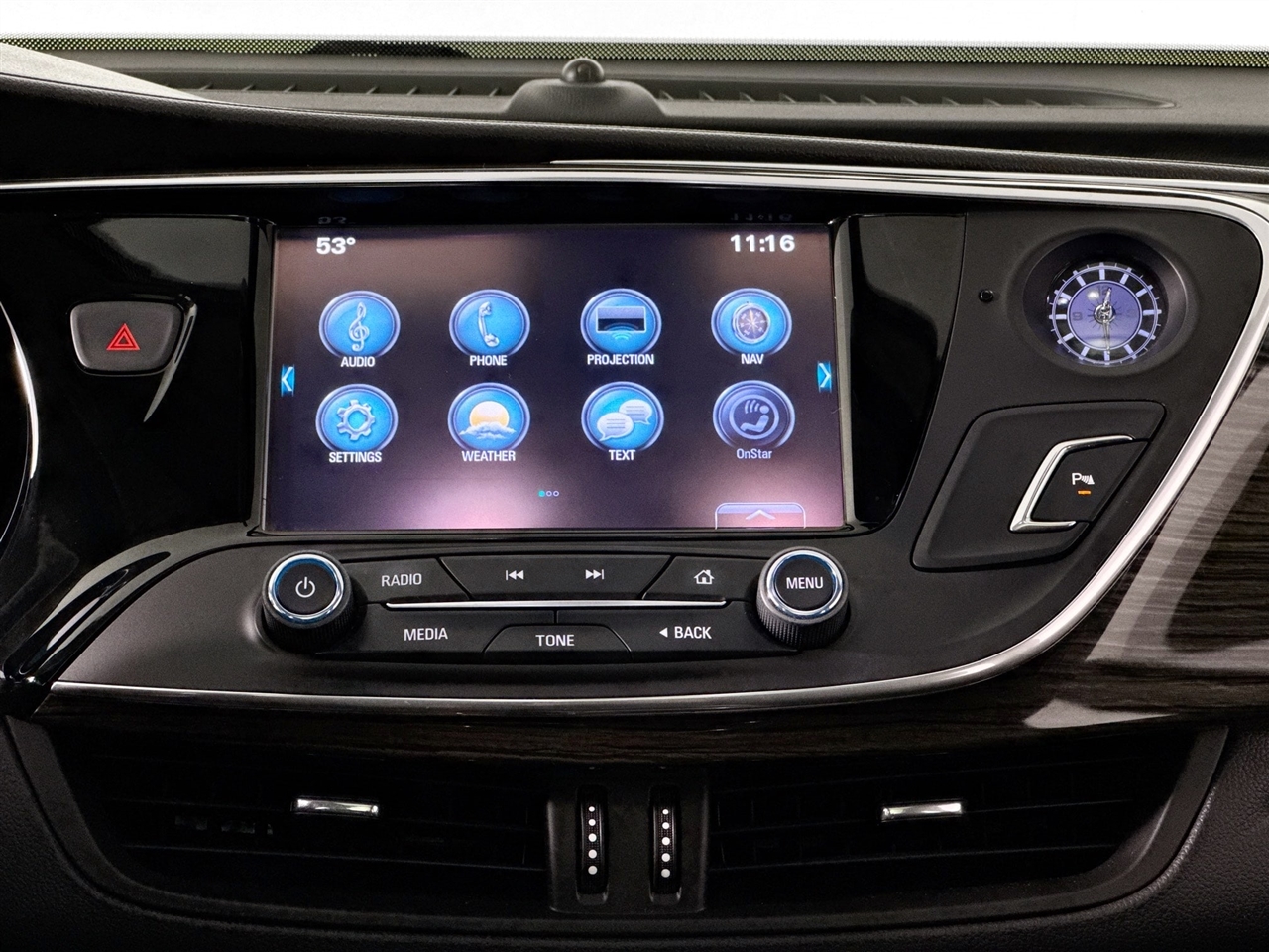 Buick Envision AWD 4dr Essence 2017