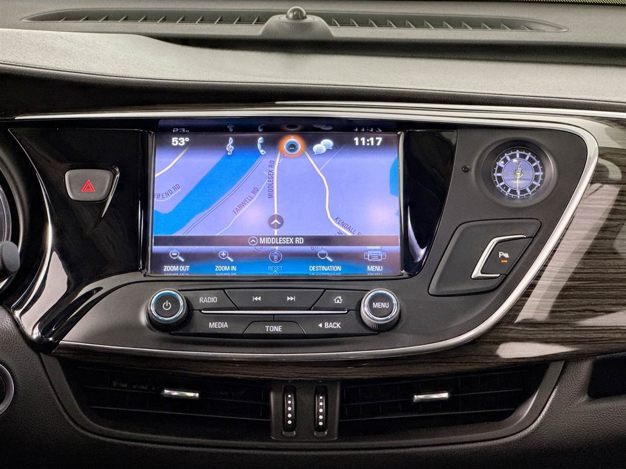 Buick Envision AWD 4dr Essence 2017