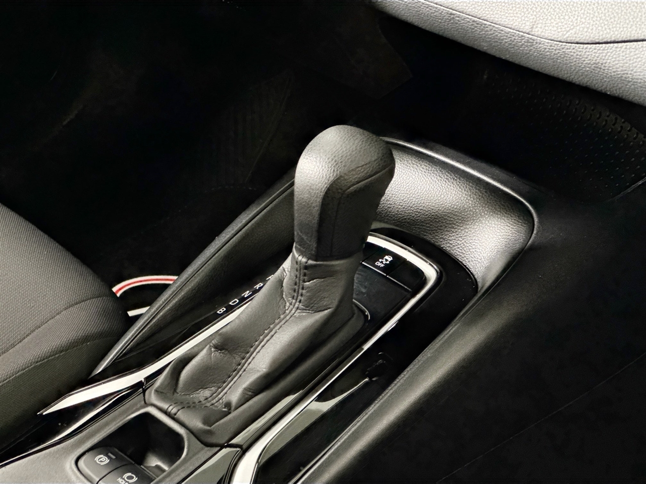 Toyota Corolla LE CVT (Natl) 2021