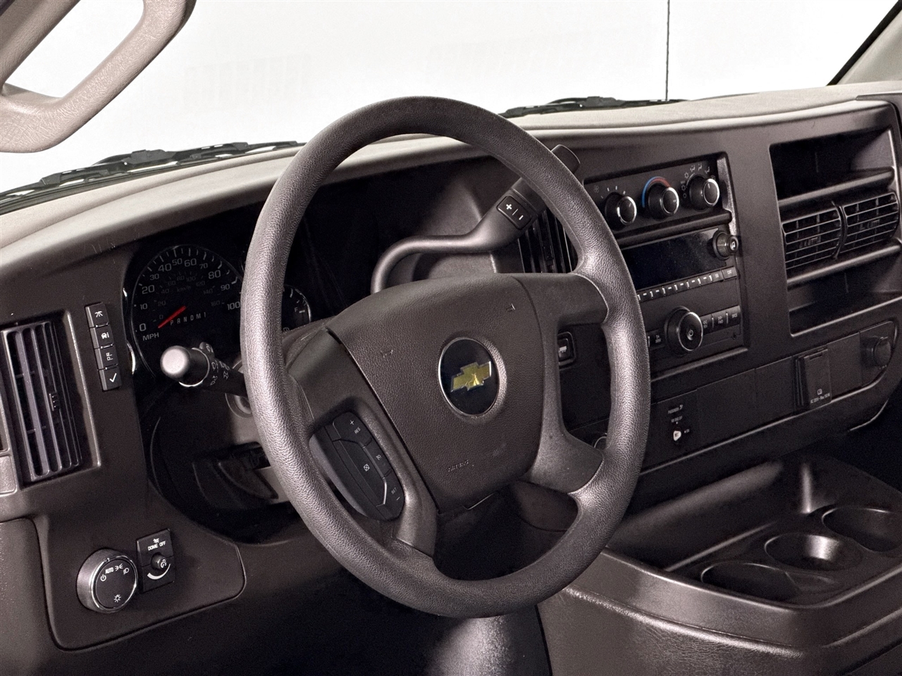 Chevrolet Express Cargo Van RWD 2500 135" 2024