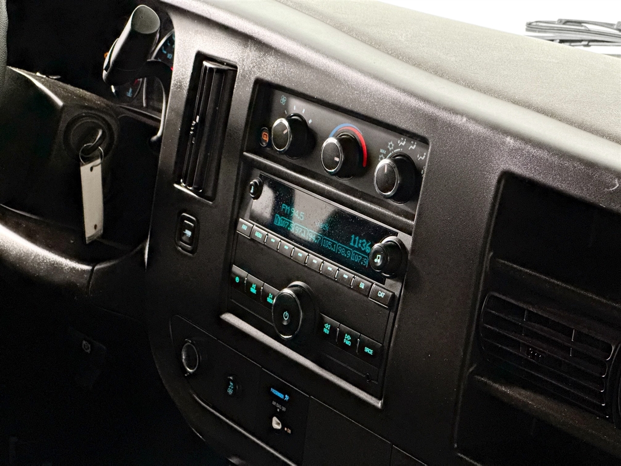 Chevrolet Express Cargo Van RWD 2500 135" 2024