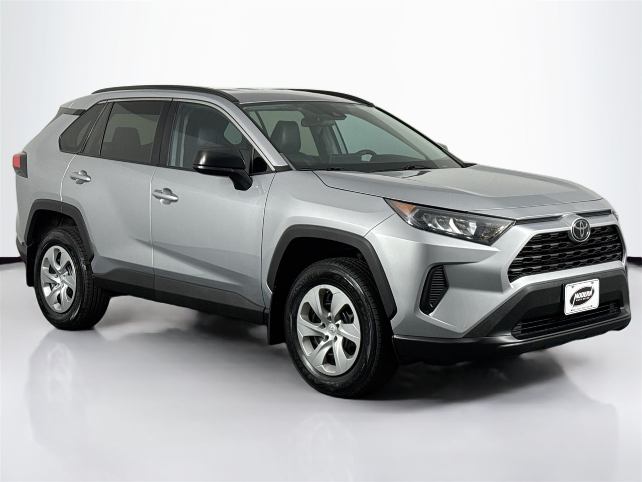 Toyota RAV4 LE AWD (Natl) 2021