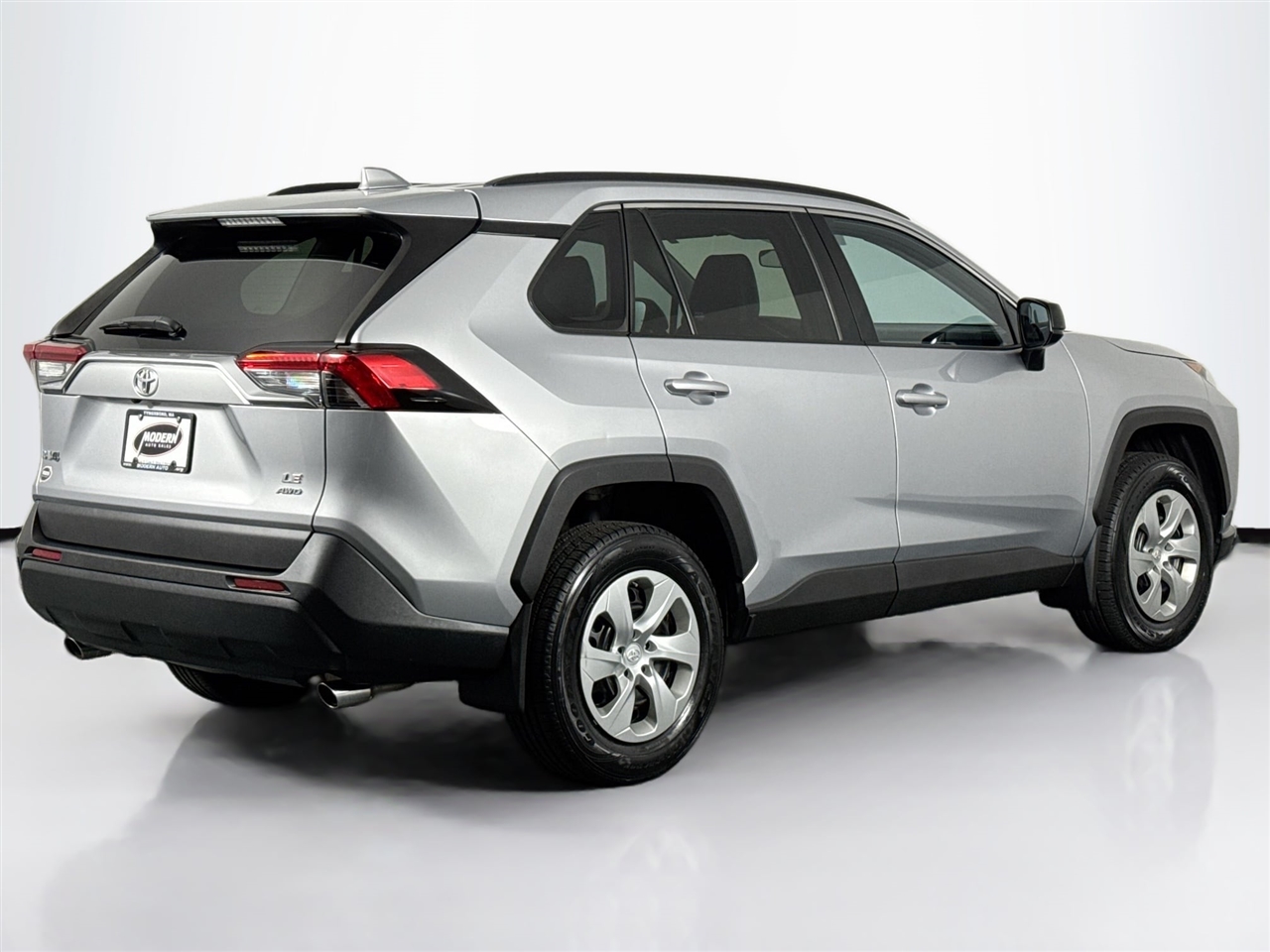 Toyota RAV4 LE AWD (Natl) 2021