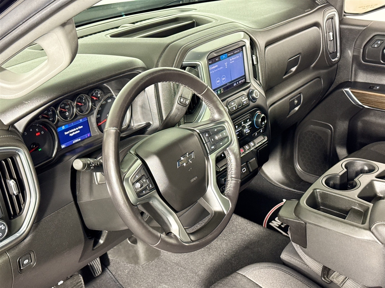 Chevrolet Silverado 1500 4WD Double Cab 147" RST 2020