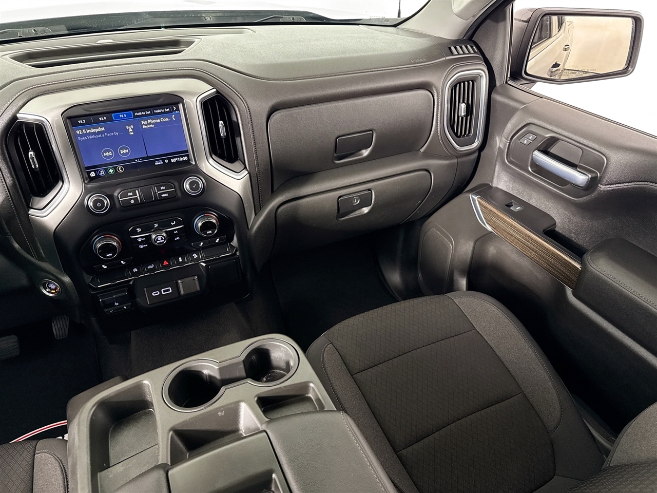 Chevrolet Silverado 1500 4WD Double Cab 147" RST 2020