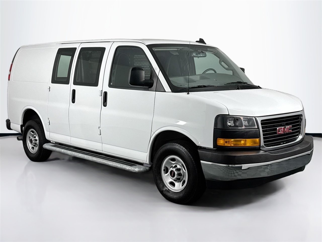 GMC Savana Cargo Van RWD 2500 135" 2024