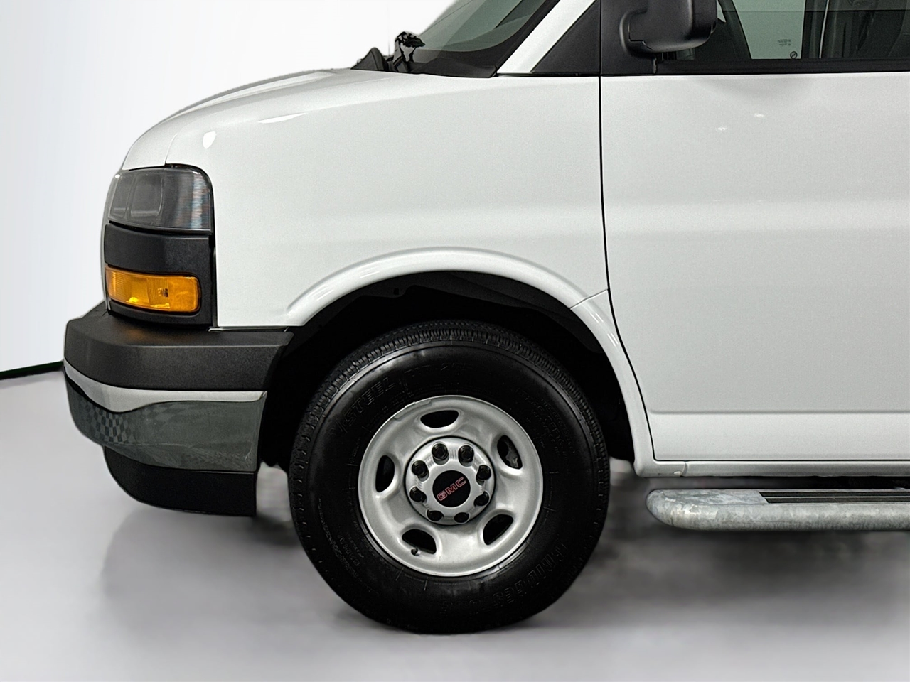 GMC Savana Cargo Van RWD 2500 135" 2024