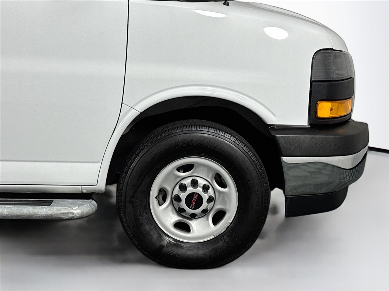 GMC Savana Cargo Van RWD 2500 135" 2024