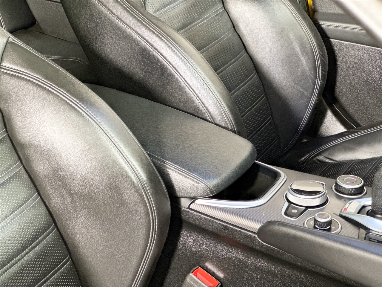 Alfa Romeo Giulia Veloce AWD 2022