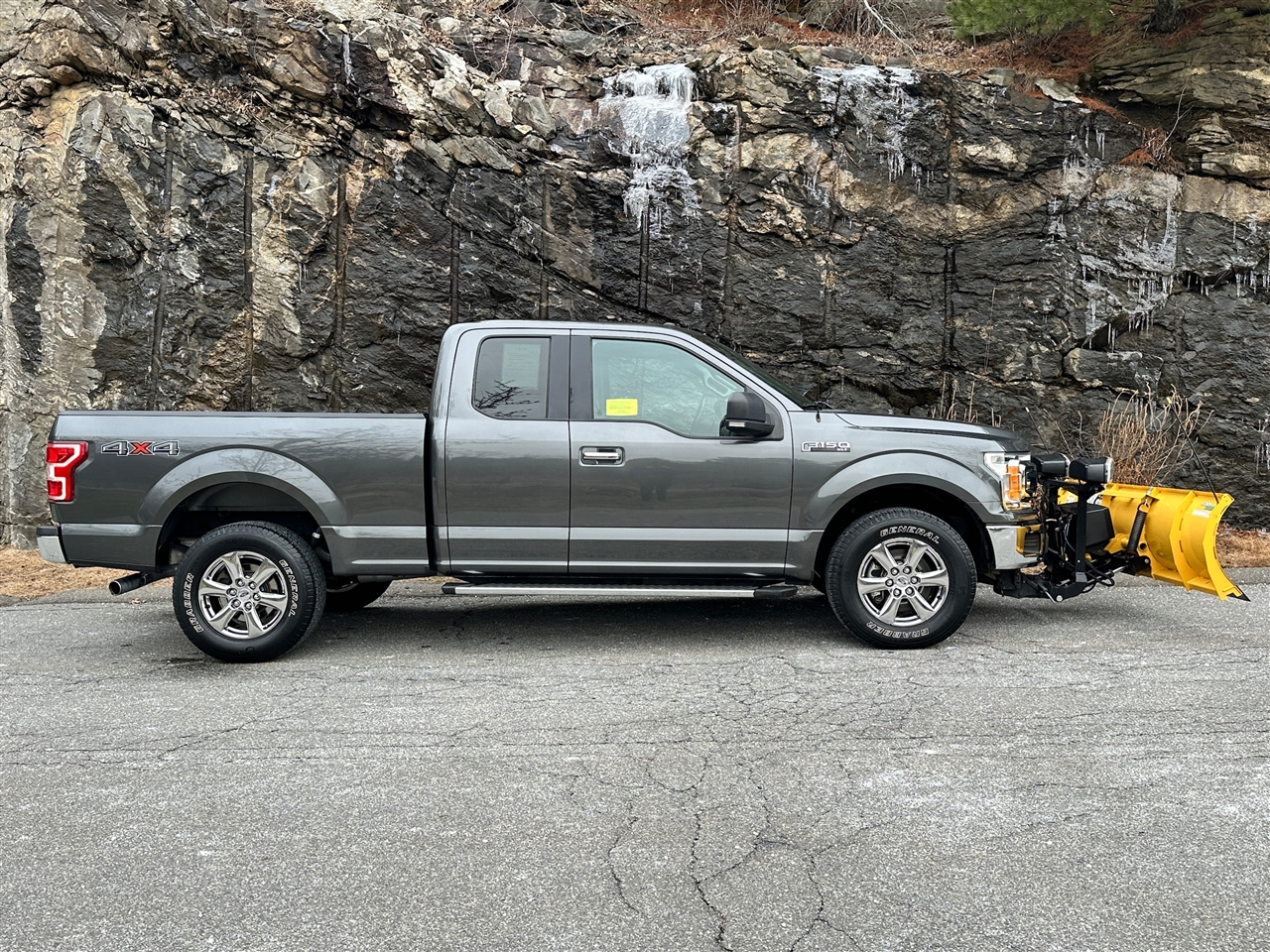 Ford F-150 Lariat 4WD SuperCab 8' Box 2018