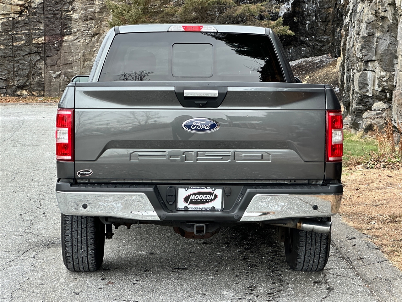 Ford F-150 Lariat 4WD SuperCab 8' Box 2018