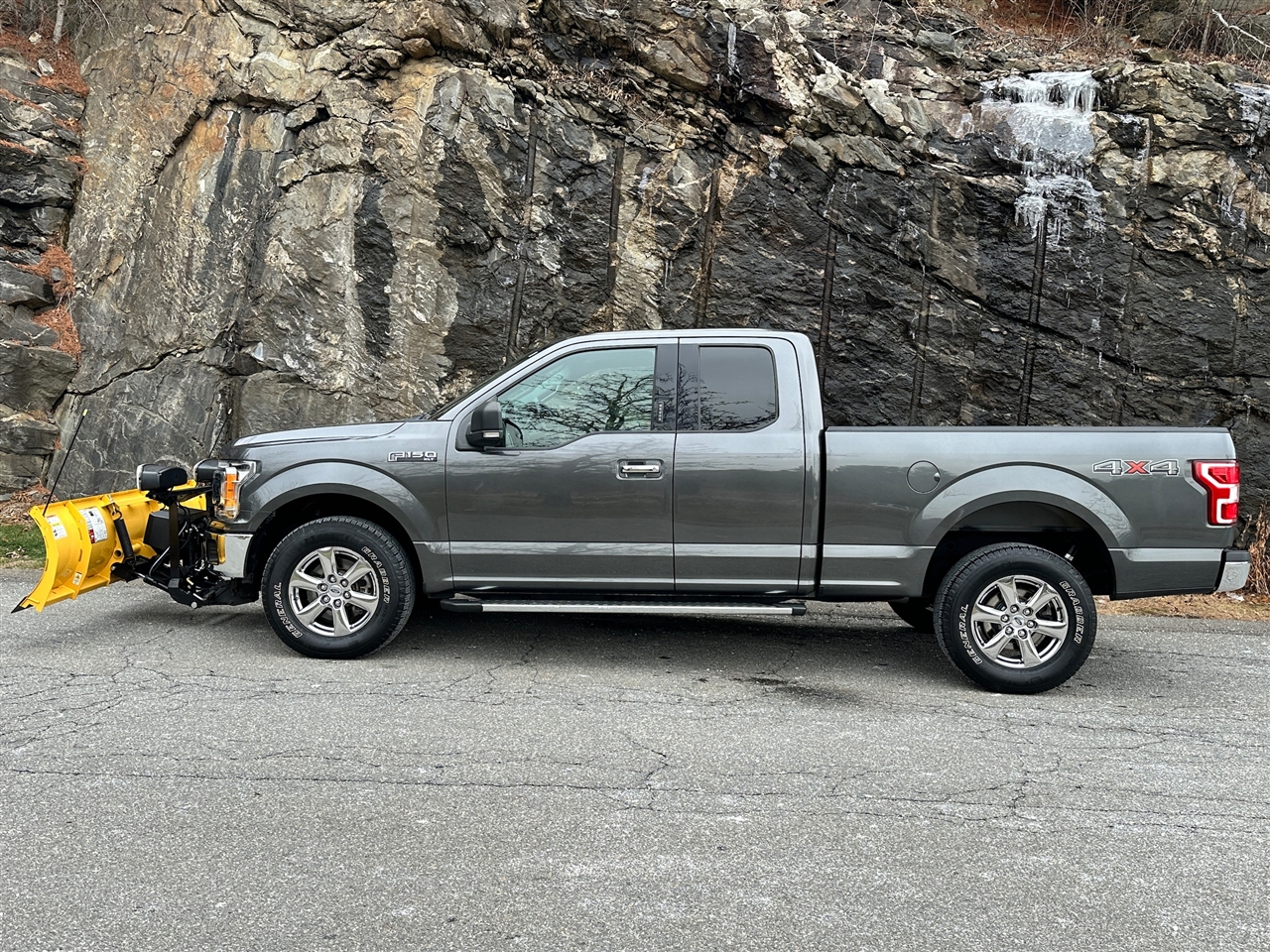 Ford F-150 Lariat 4WD SuperCab 8' Box 2018