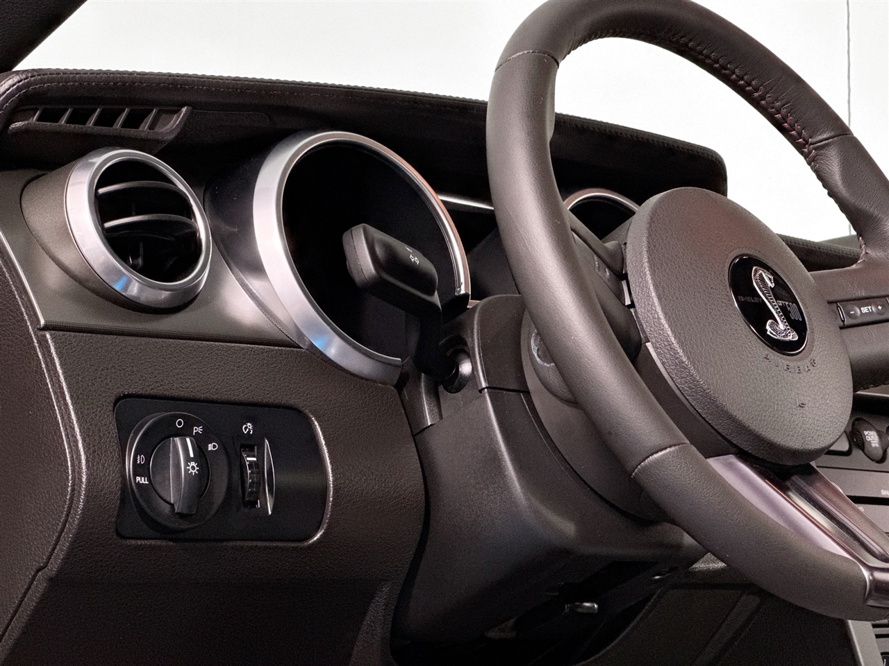 Ford Mustang 2dr Cpe Shelby GT500 2008