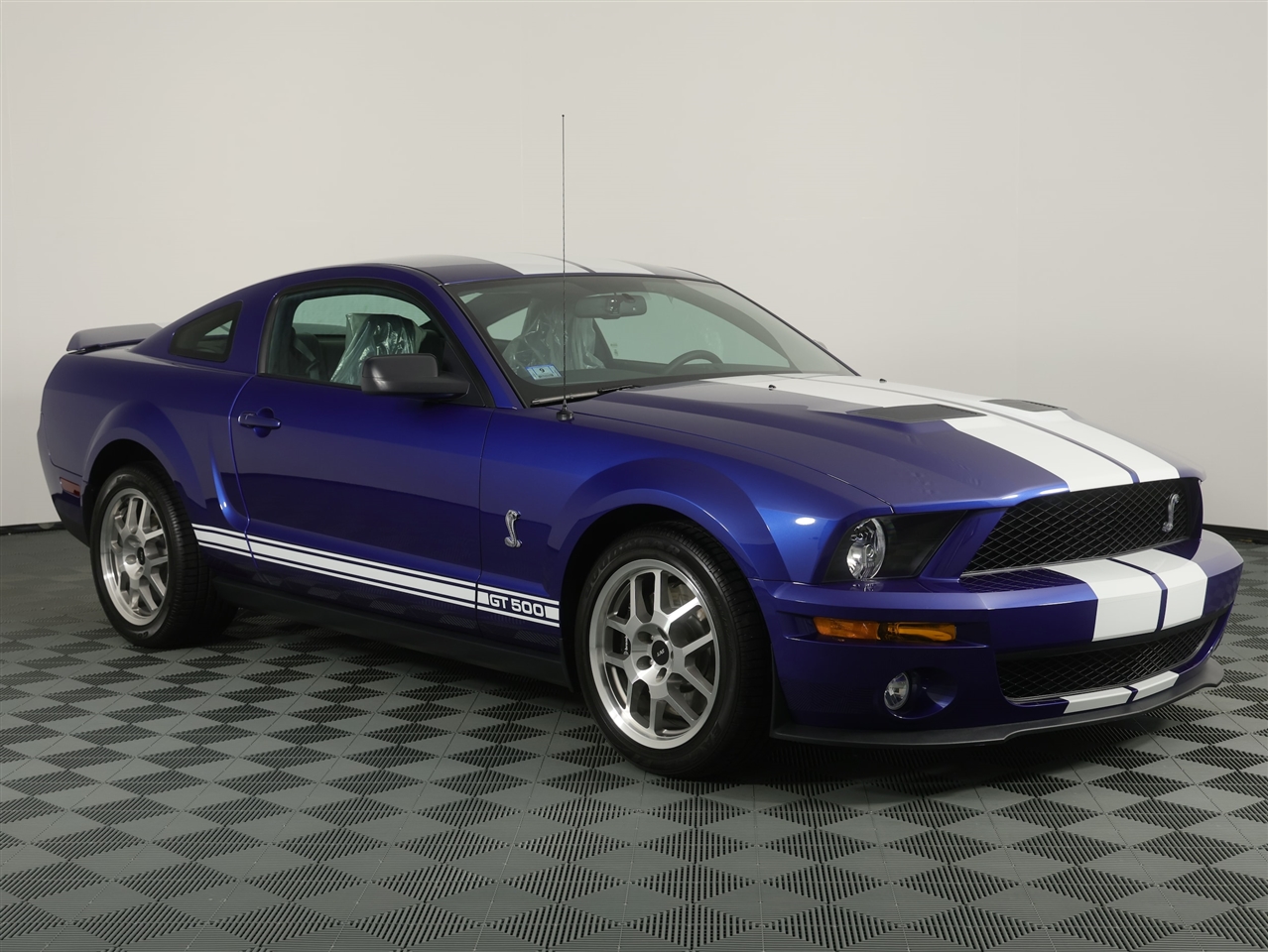 Ford Mustang 2dr Cpe Shelby GT500 2008